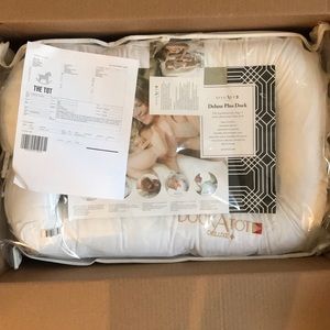 Dock-a-Tot deluxe plus dock - new with tags